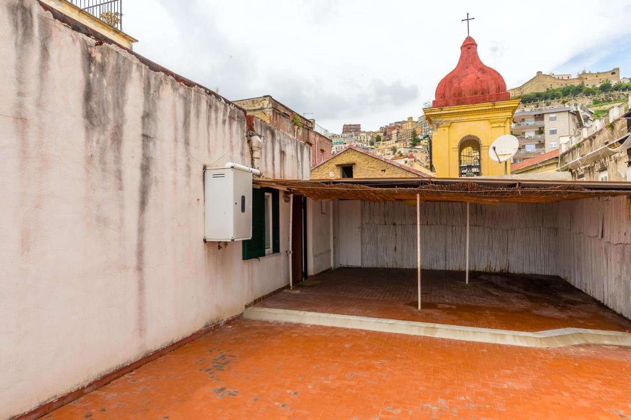 Appartement Jude'S Roof At Chiaia à Naples Extérieur photo